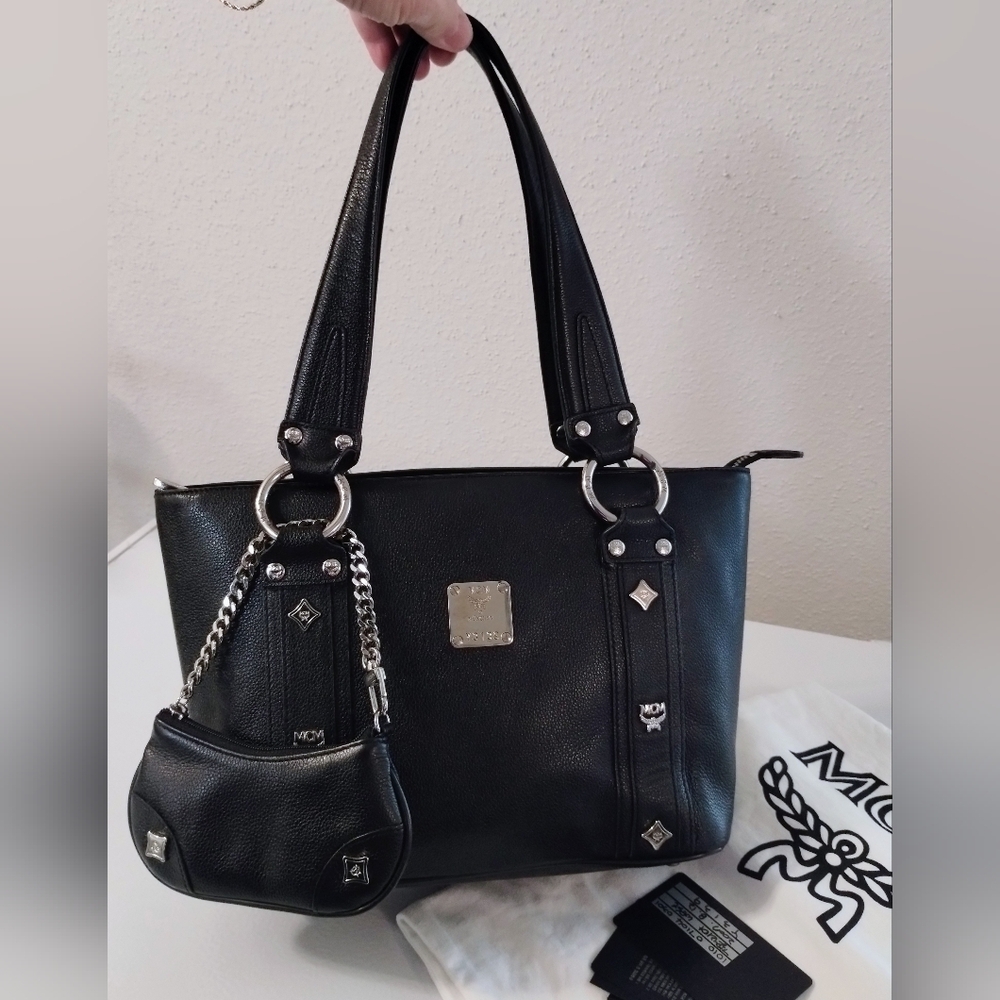 MCM Shoulder Bag With MCM Coin Pouch